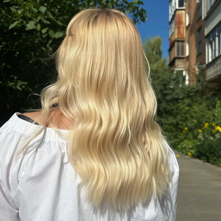 Сонячний блонд у хвилях, робота з профілю ola.hairstyle_